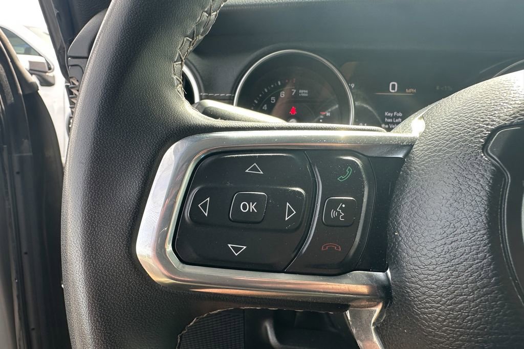 Used 2023 Grey Jeep Sahara image 18