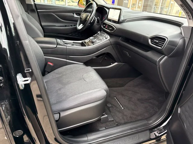 Used 2023 Black Hyundai SEL image 22