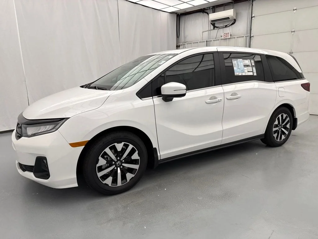New 2026 Platinum White Pearl Honda EX-L image 3