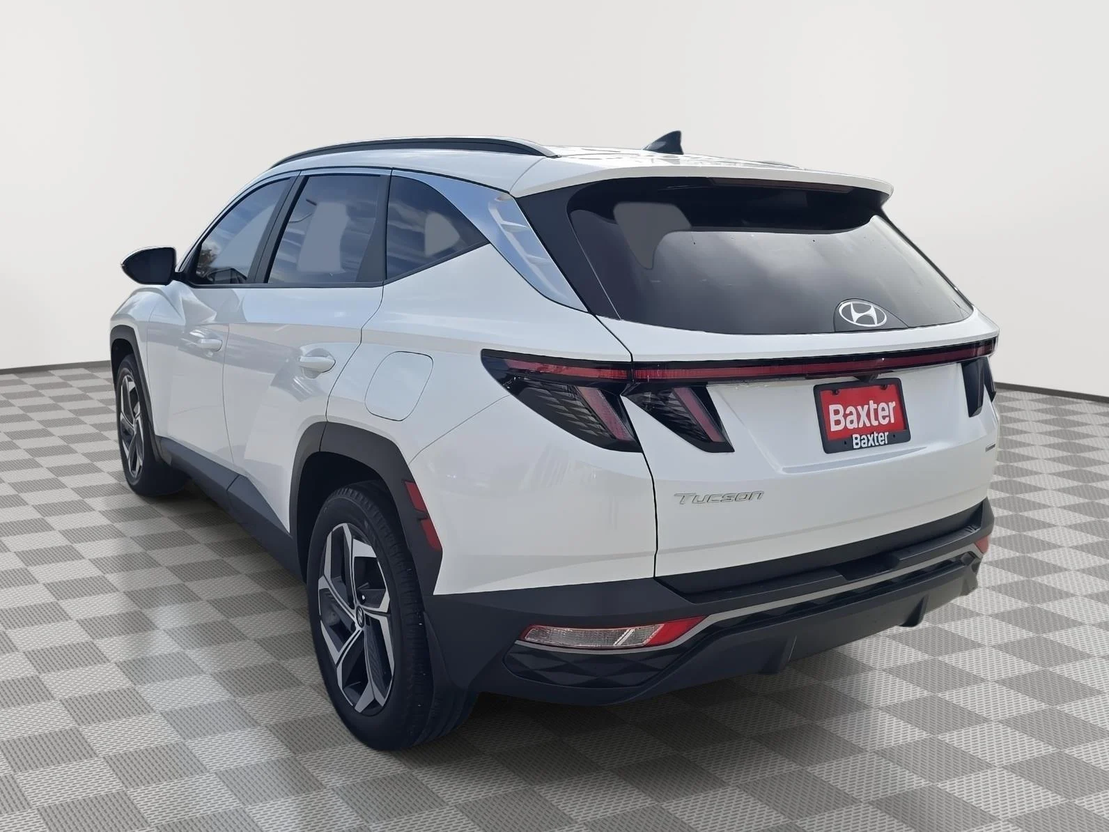 Used 2023 White Hyundai SEL image 17
