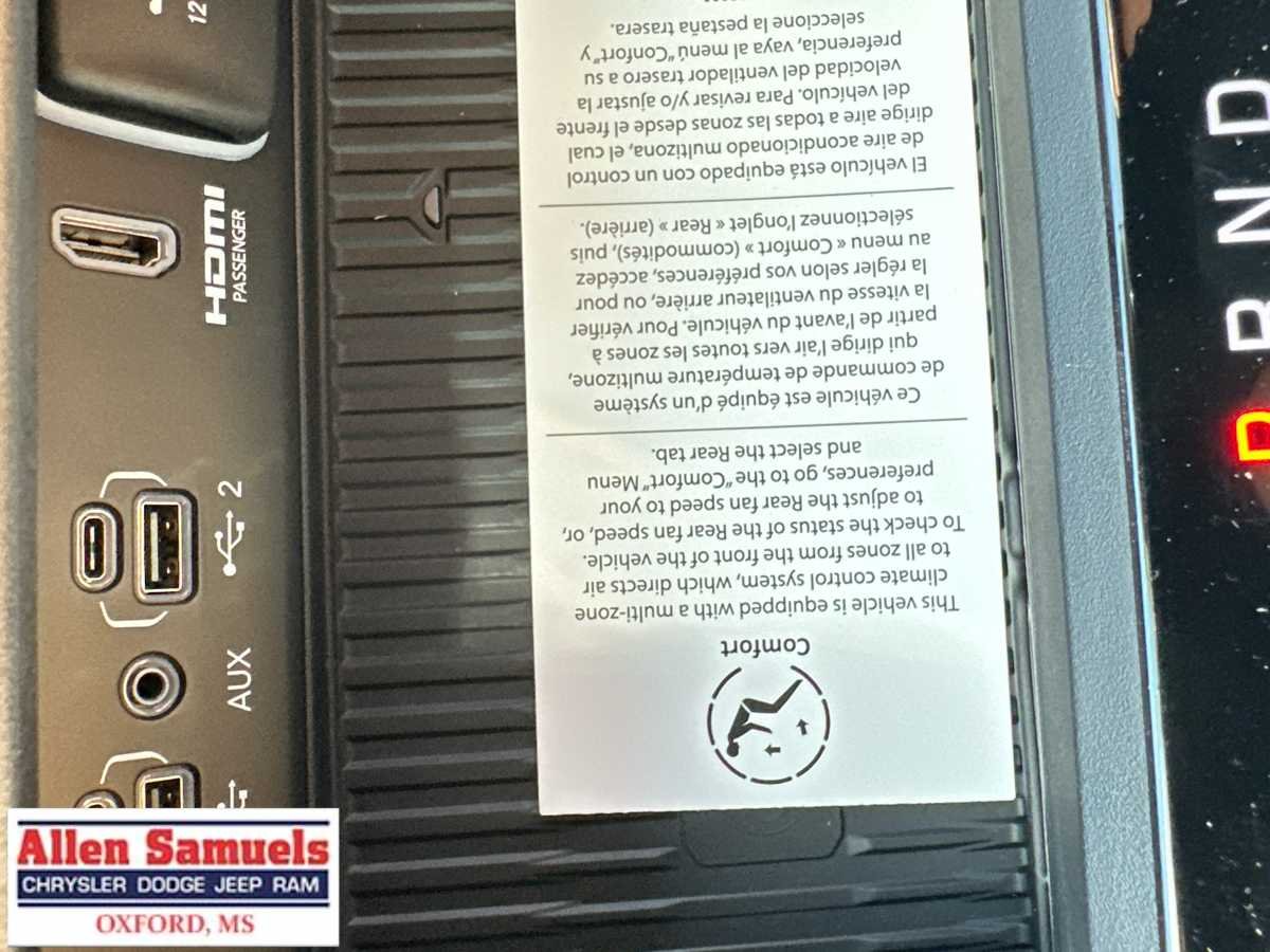 New 2026 Baltic Gray Metallic Clear-Coat Exterior Paint Jeep Summit image 38