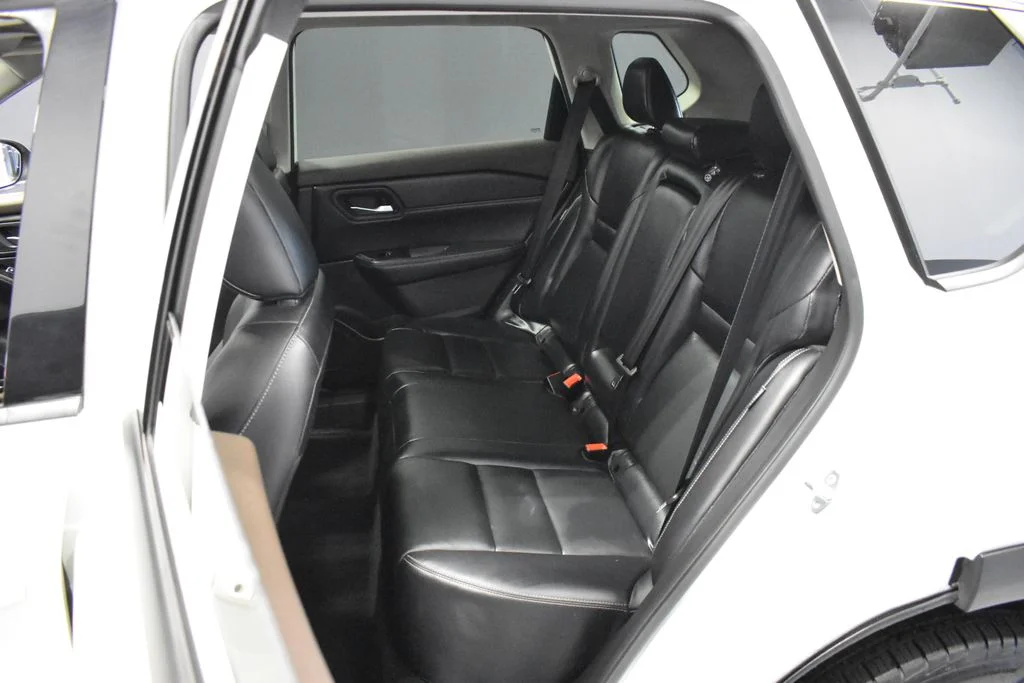 Certified Used 2023 White Nissan SL image 31