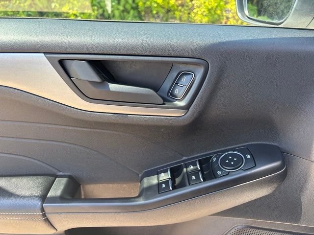 Used 2023 White Ford Active image 14