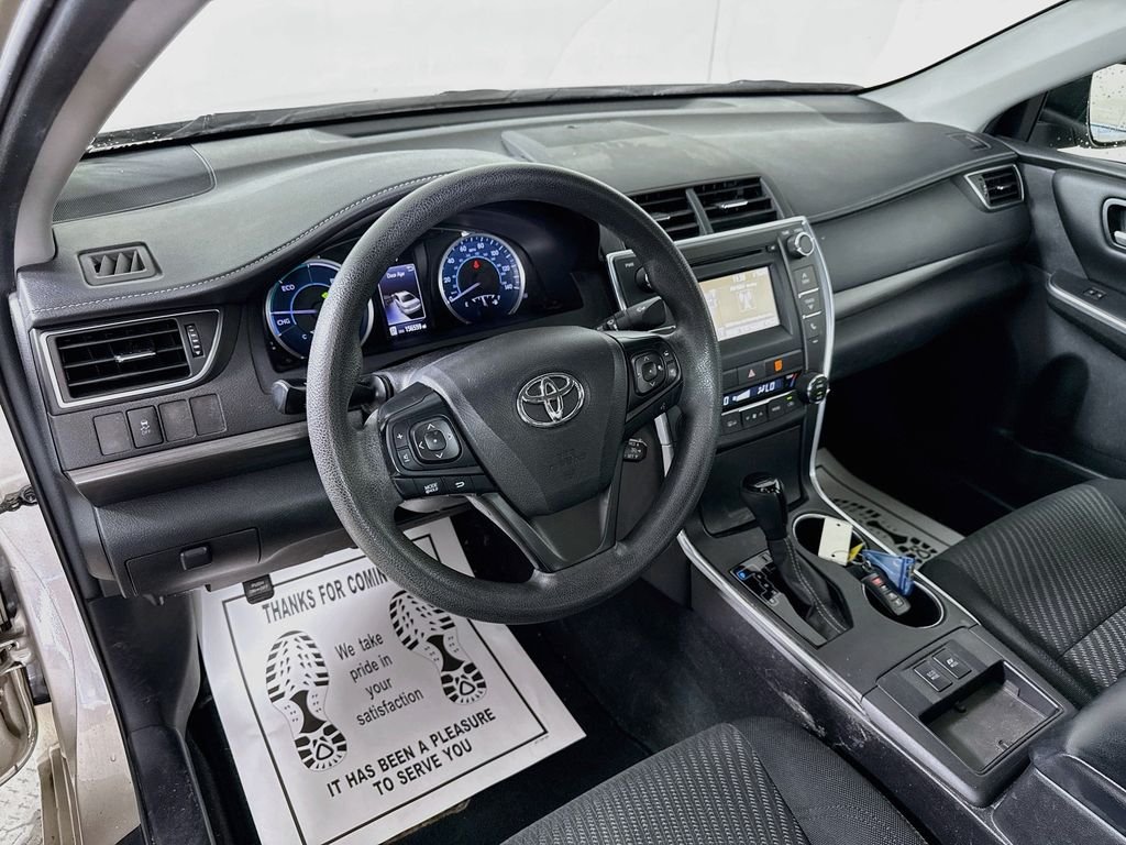 Used 2015 Creme Brulee Mica Toyota LE image 15