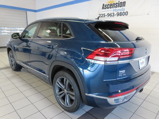 Used 2021 Blue Volkswagen 3.6L V6 SE w/Technology R-Line image 11