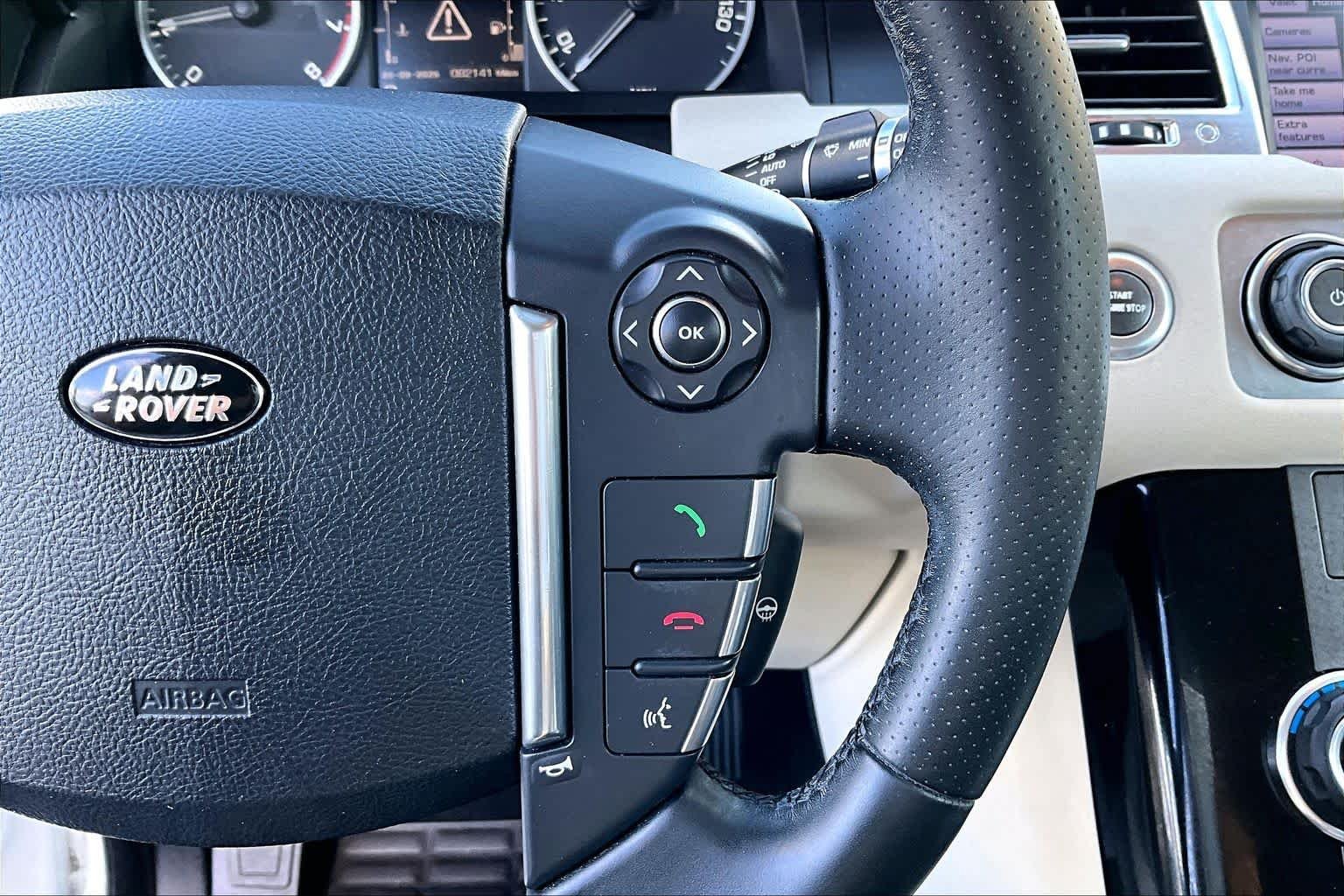 Used 2013 Fuji White Land Rover HSE LUX image 23