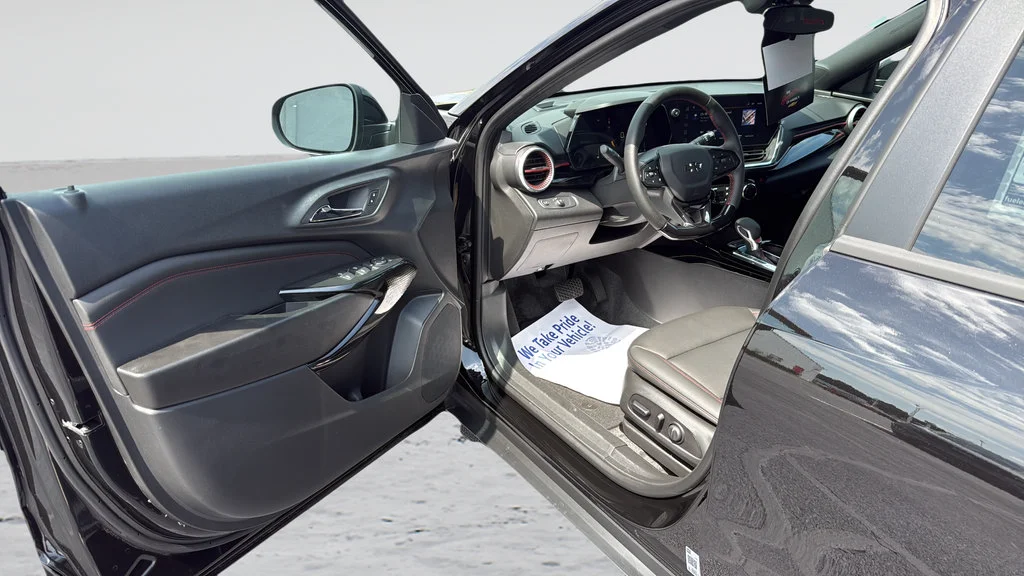 New 2026 Mosaic Black Metallic Chevrolet 2RS image 24