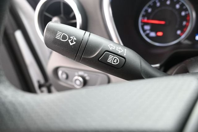 Used 2022 Summit White Chevrolet LT image 16