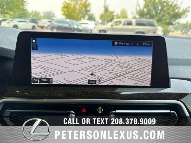 Used 2022  BMW xDrive30i image 16