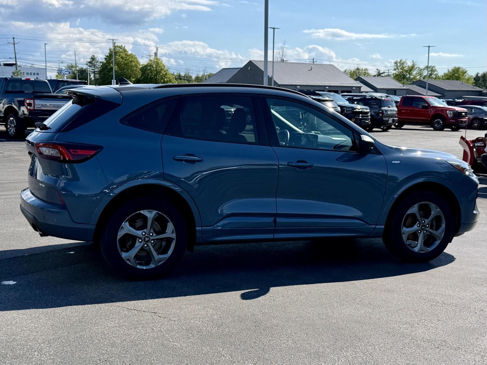 Used 2023 Vapor Blue Ford ST-Line image 6