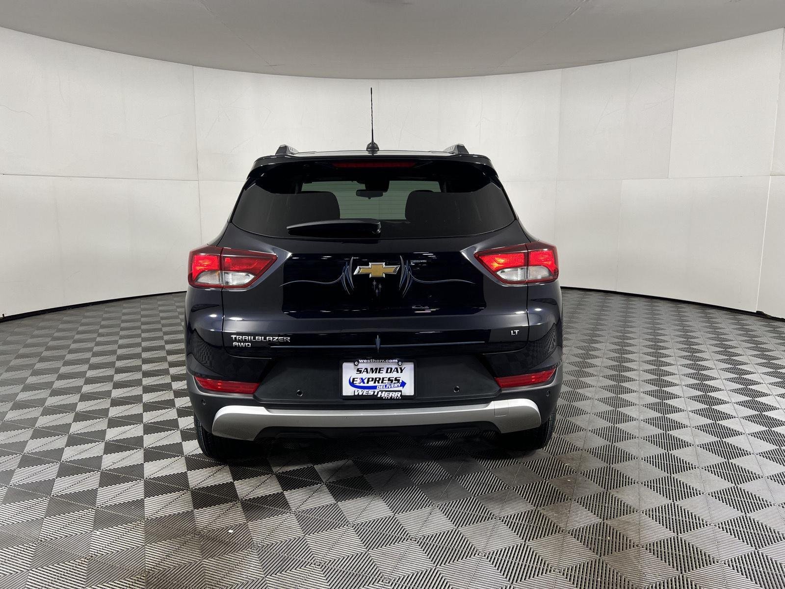 Used 2021 Midnight Blue Metallic Chevrolet LT image 42