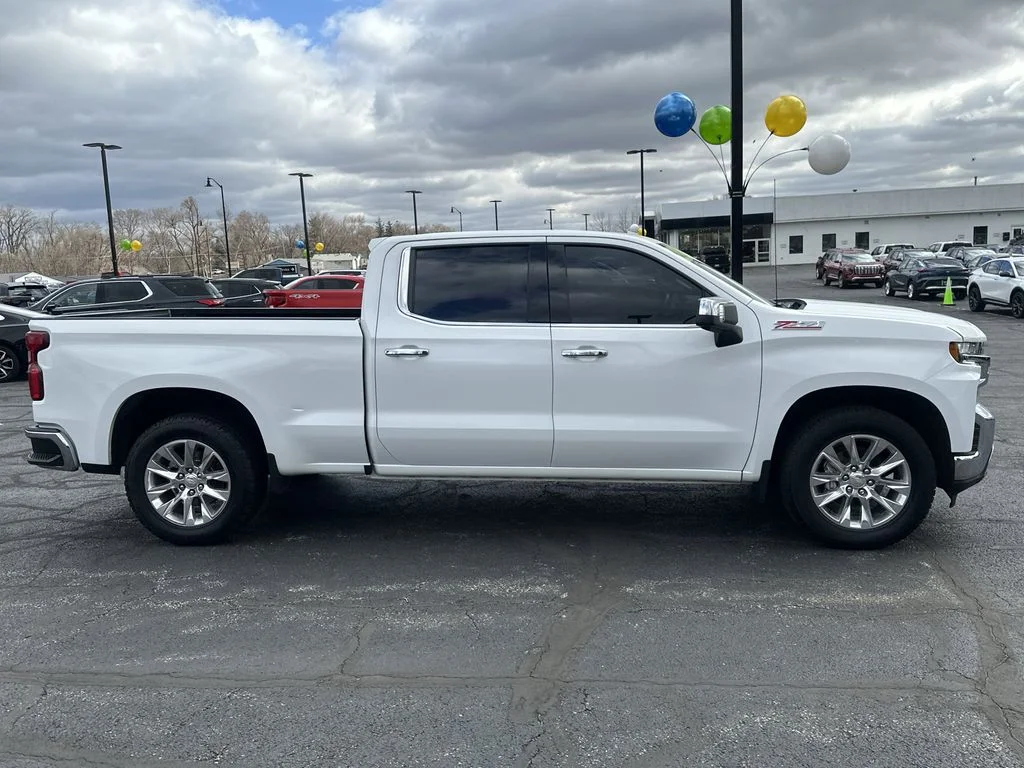 Used 2021 White Chevrolet LTZ image 9