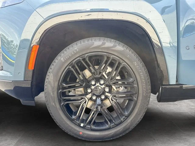 New 2026 Steel Blue Exterior Paint Jeep Limited Reserve image 20