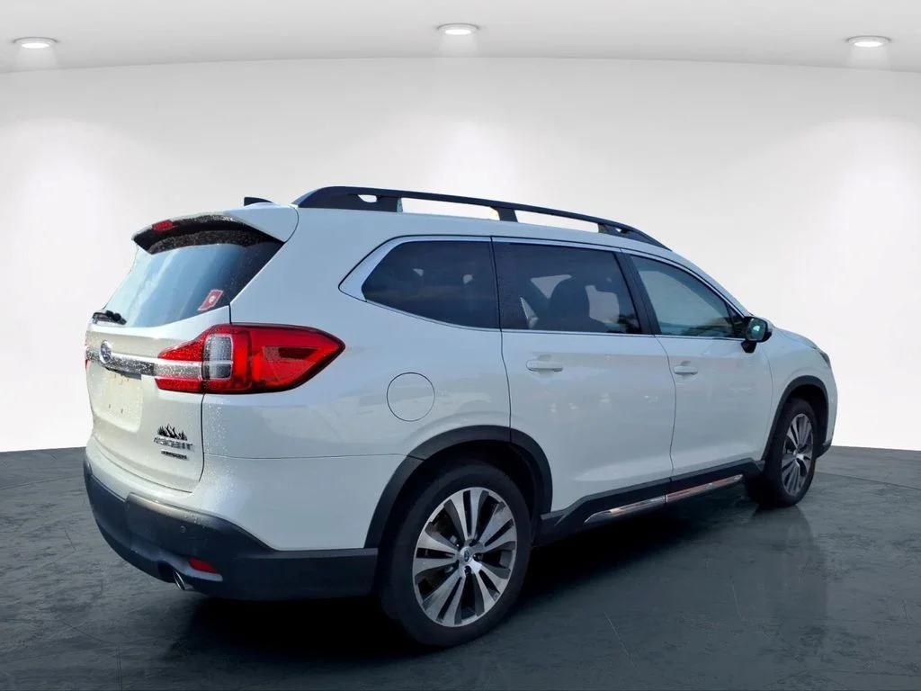 Used 2021 White Subaru Limited image 22