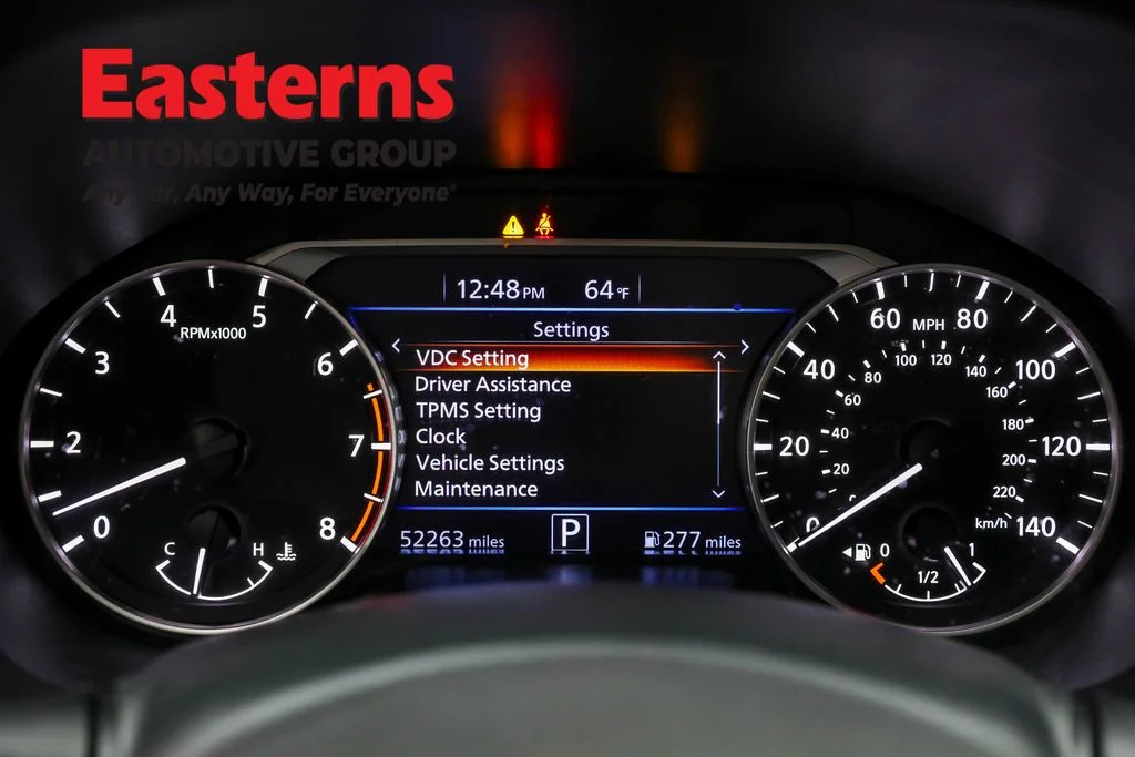 Used 2021 Red Nissan 2.5 SV image 18