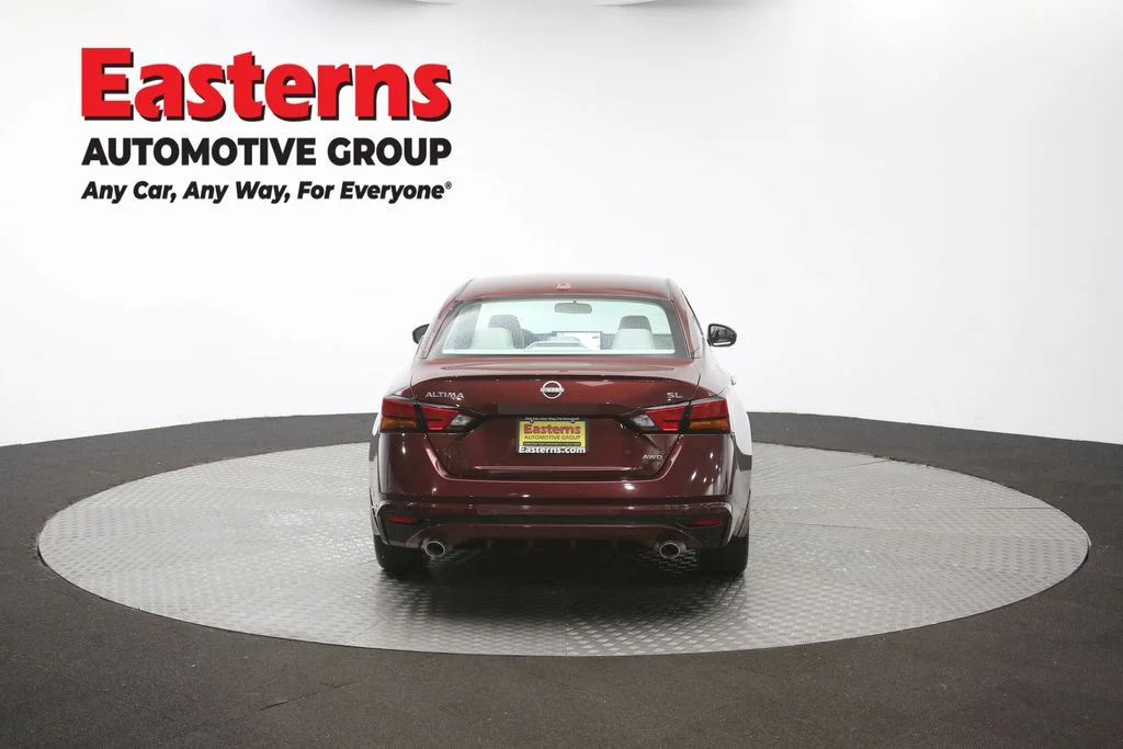 Used 2024 Red Nissan 2.5 SL image 41