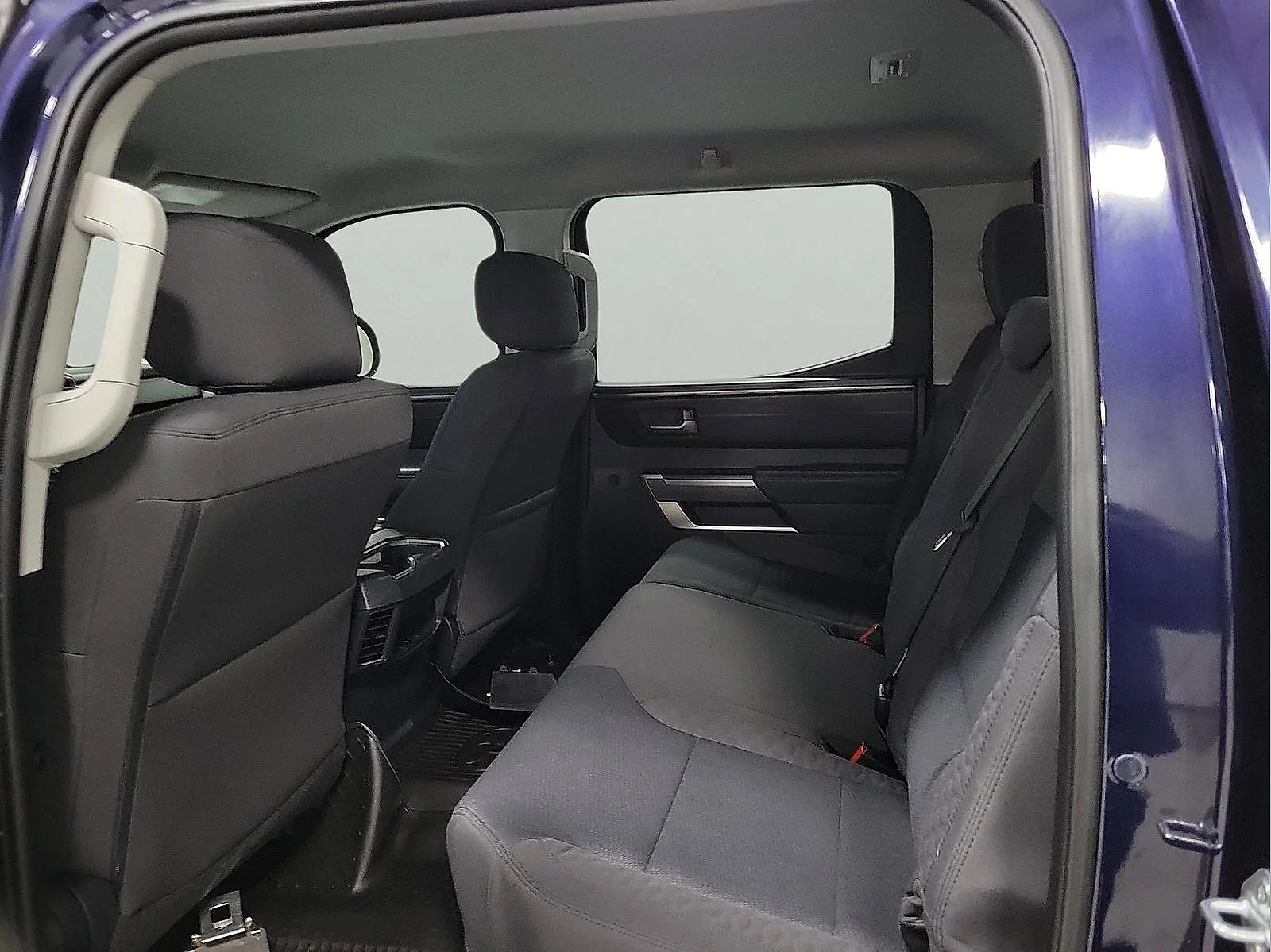 Used 2023 Blue Toyota SR5 image 9