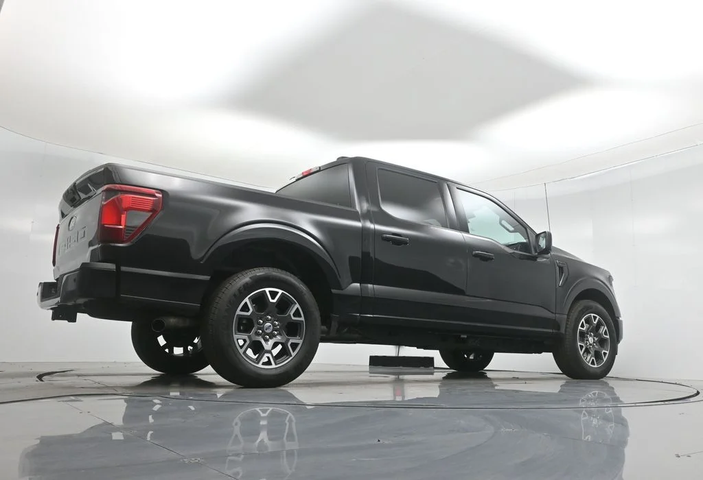 New 2024 Black Ford XLT image 45