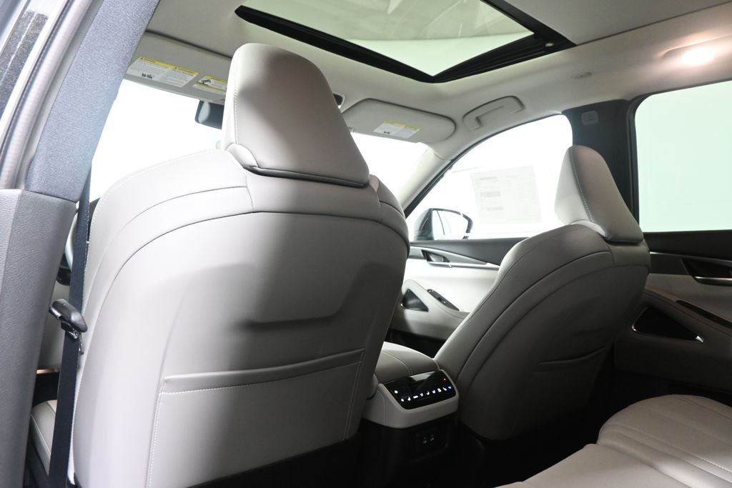 2027 INFINITI QX60 LUXE - Photo 31