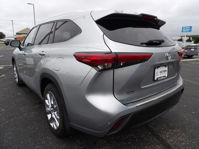 Used 2020 Celestial Silver Metallic Toyota Limited image 5