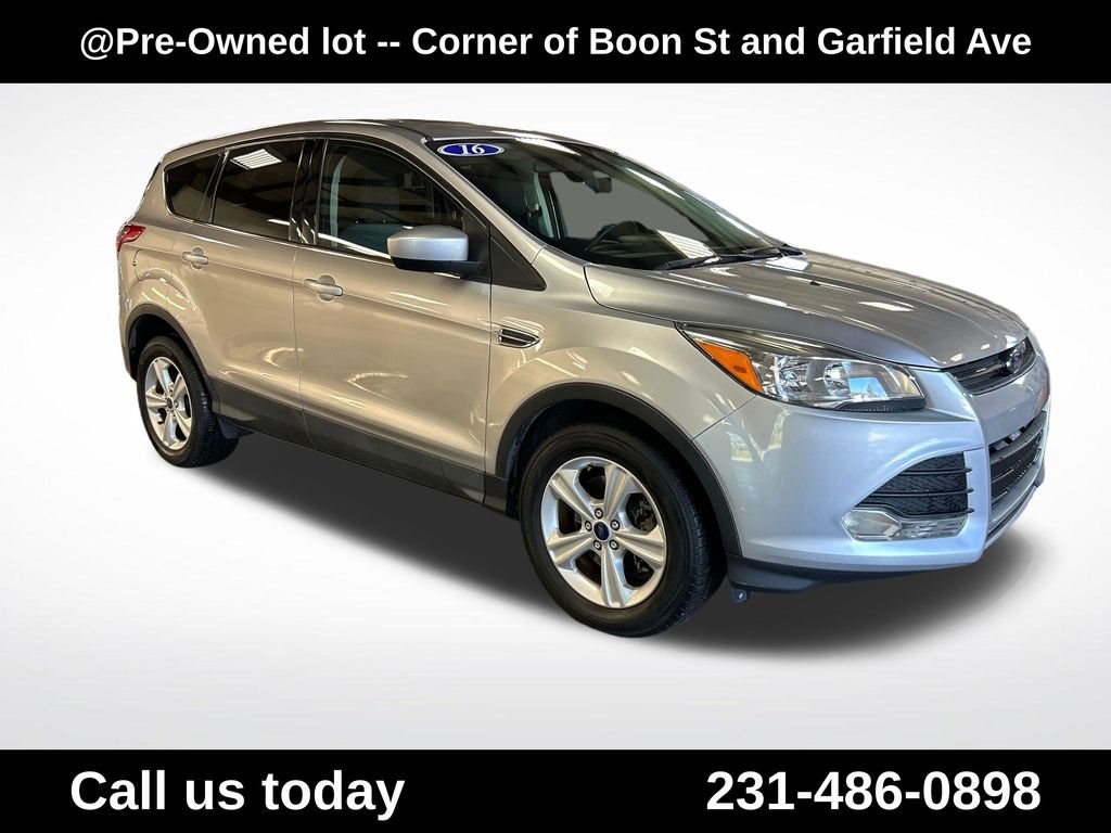 Used 2016 Silver Ford SE image 7