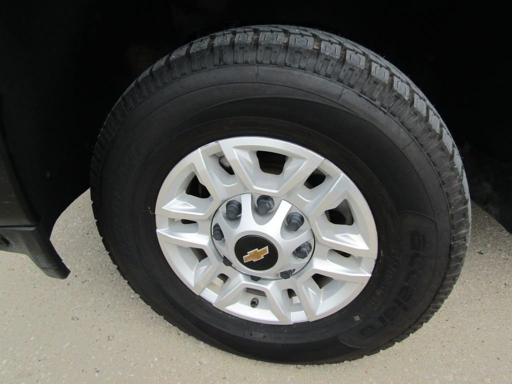 Used 2023 White Chevrolet Work Truck image 22