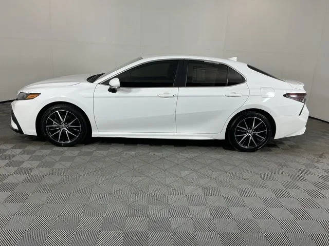 Used 2023 White Toyota SE image 6