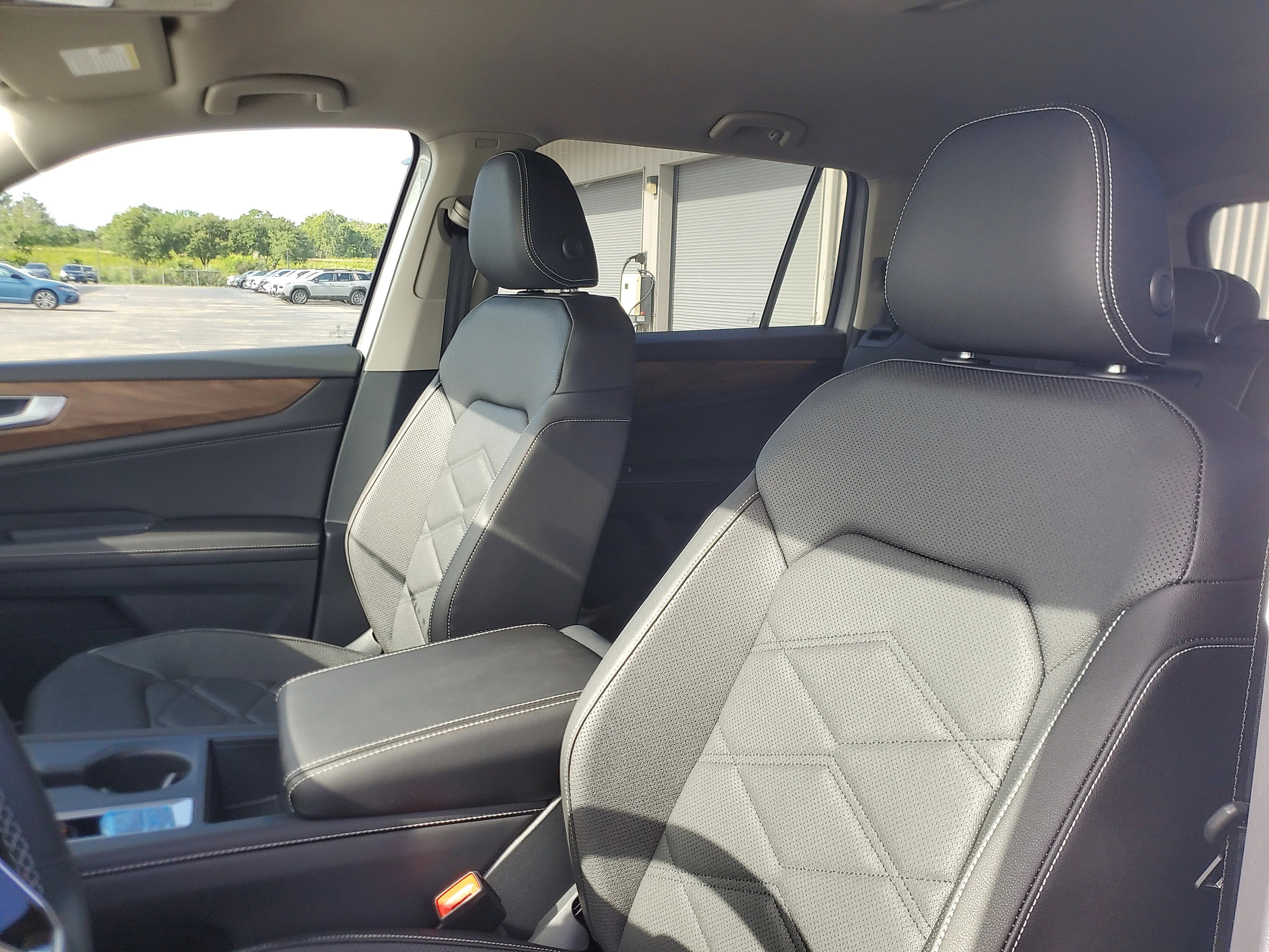 New 2026 Silver Volkswagen 2.0T SE image 14