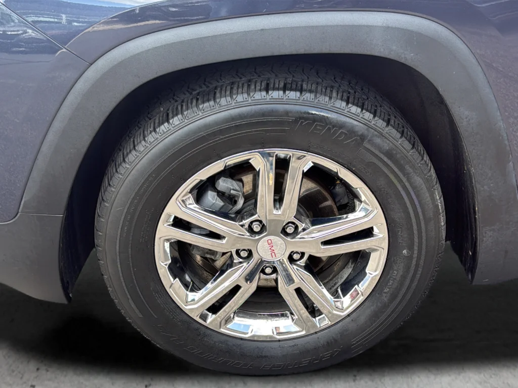 Used 2019 Blue GMC SLE image 32