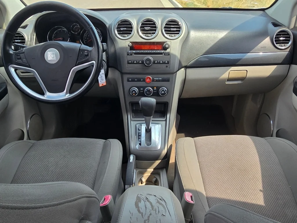 Used 2008 Polar White Saturn XR image 28