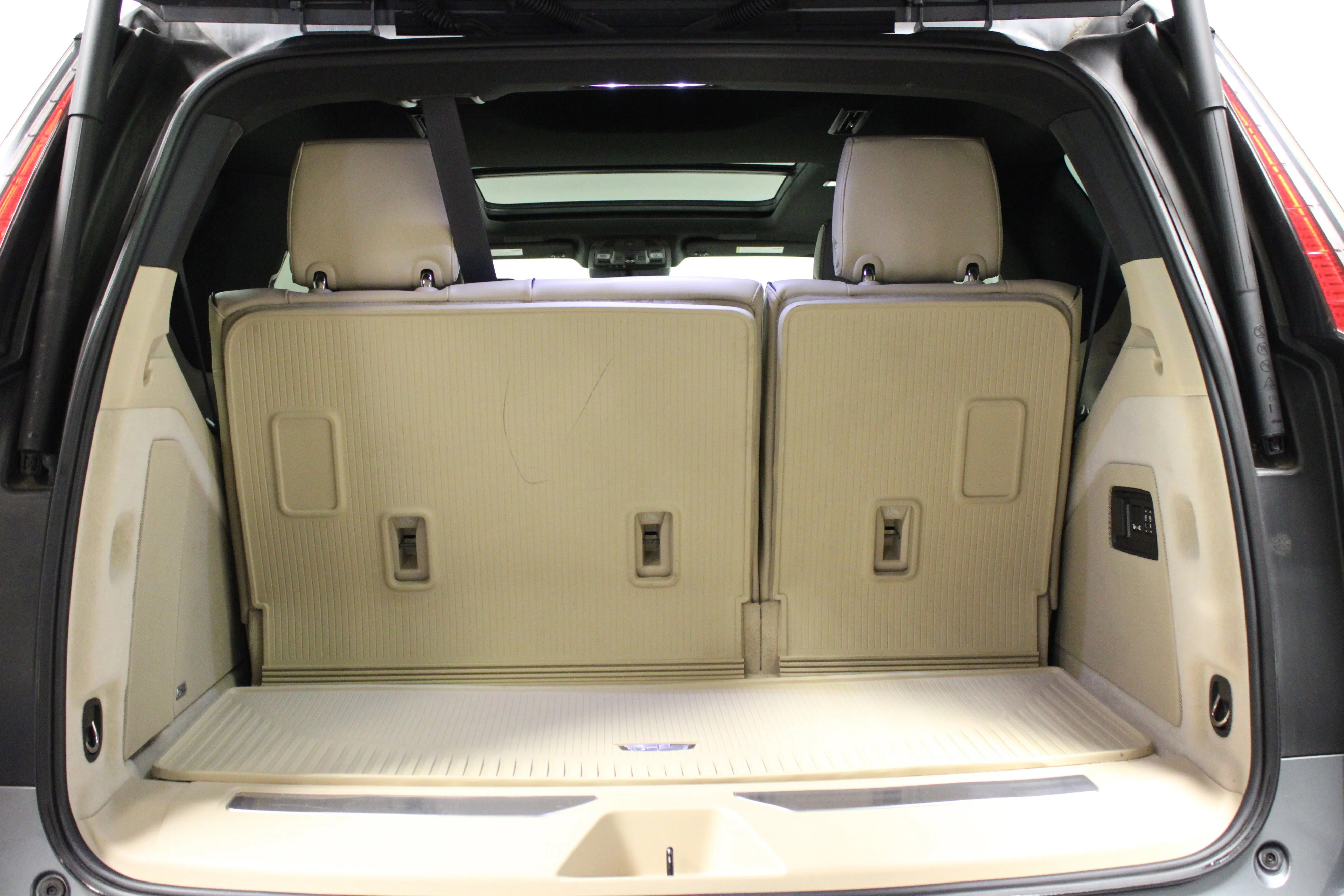 Used 2021 Satin Steel Metallic Cadillac Premium Luxury image 16