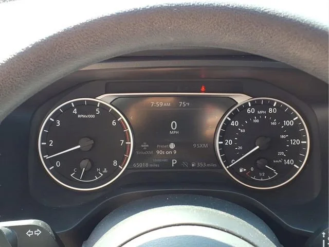 Used 2024  Nissan SV image 13