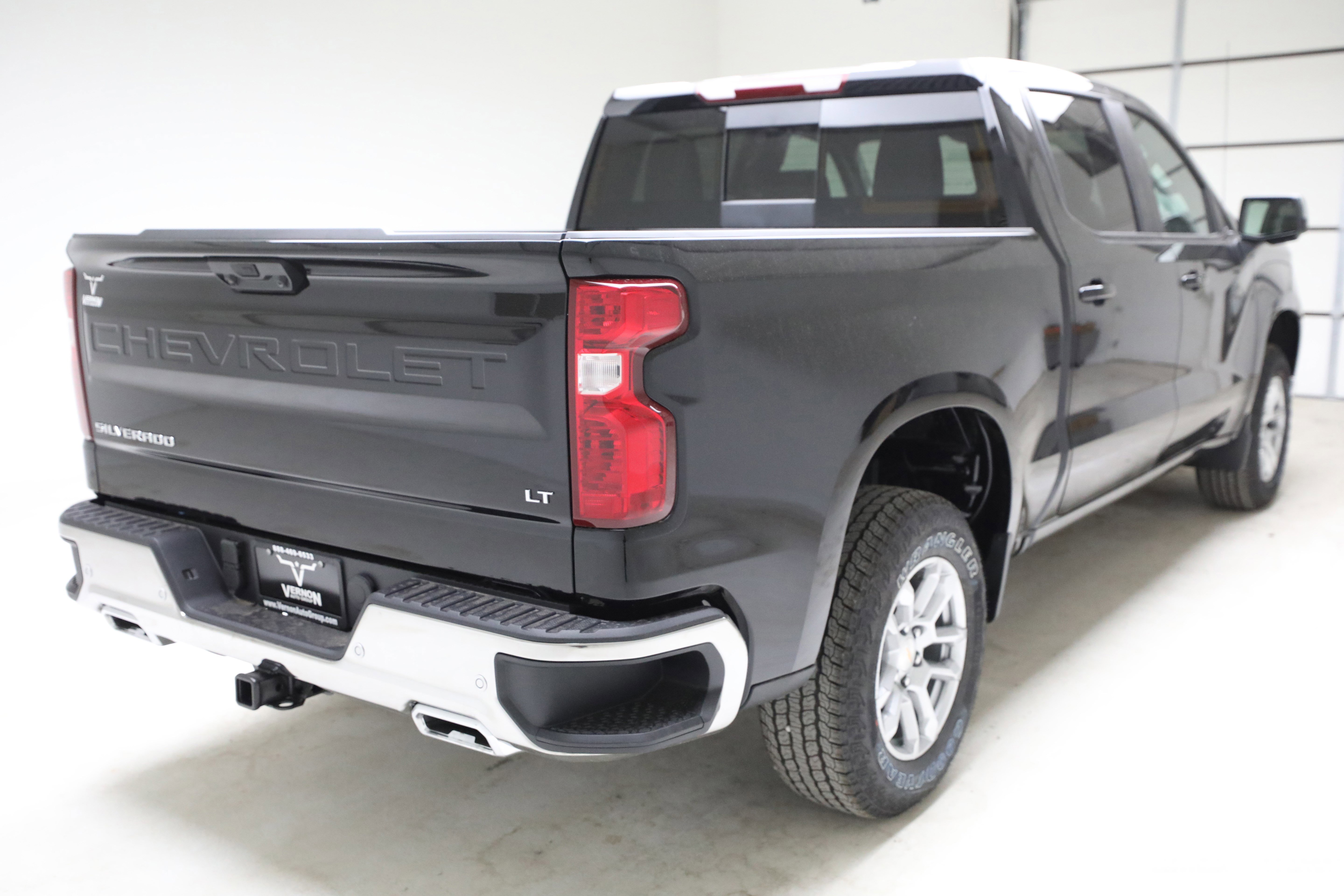 New 2026 Black Chevrolet N image 5