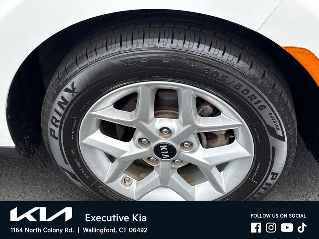 Certified Used 2020 White Kia S image 7