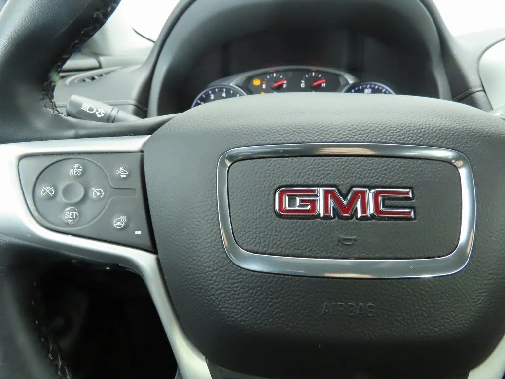 Used 2023 Black GMC SLT image 11