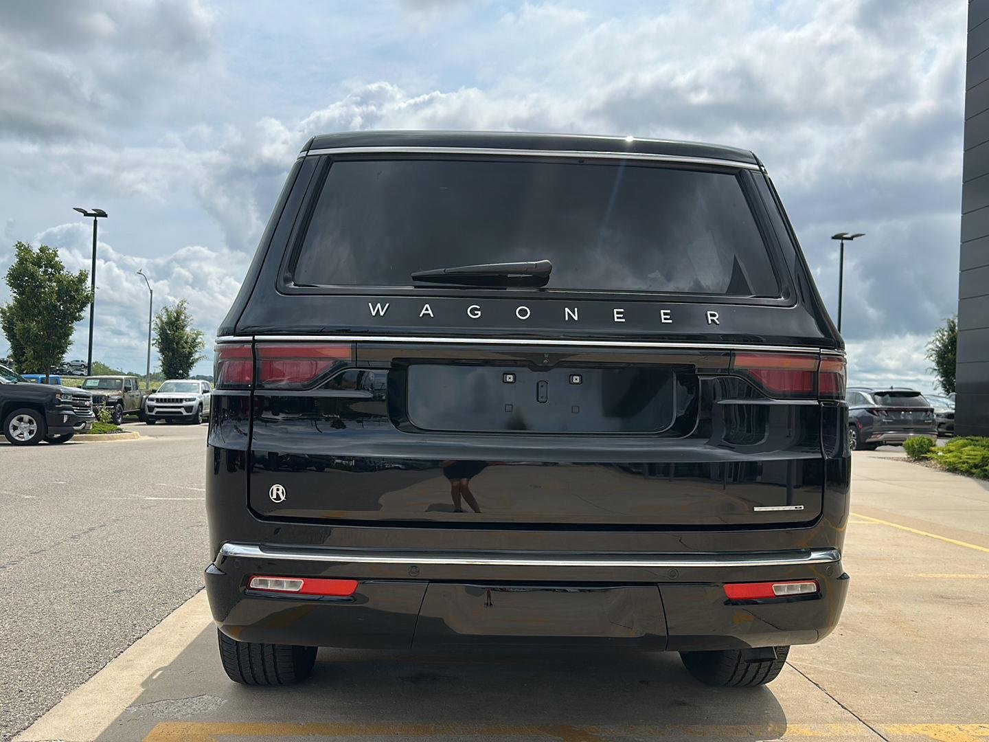 Used 2024 Diamond Black Crystal Pearlcoat Jeep Series II image 3