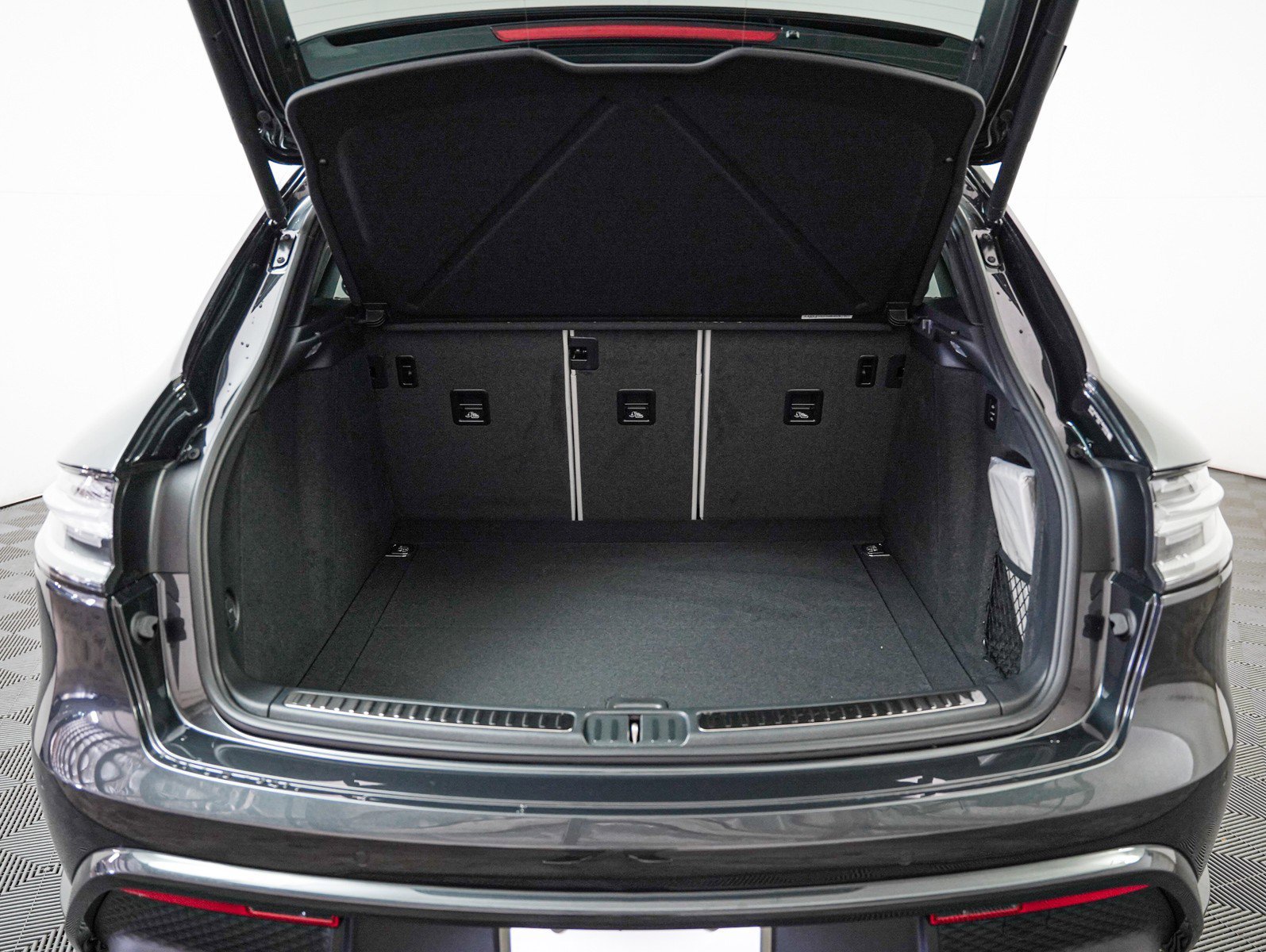 2026 Porsche Macan GTS - Photo 26