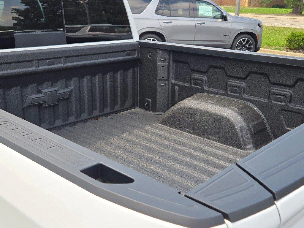 2026 Chevrolet Silverado 1500 ZR2 - Photo 17