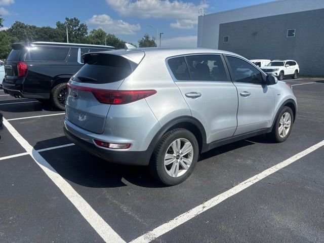 Used 2018 Silver Kia LX image 4