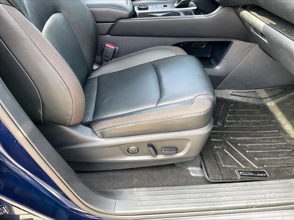 Used 2023 Deep Ocean Blue Pearl Nissan SL image 39