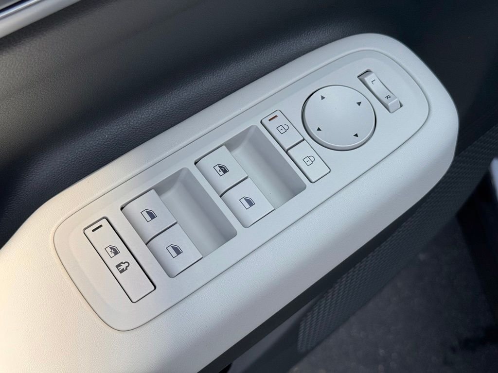 2026 Hyundai Santa Fe SE - Photo 22