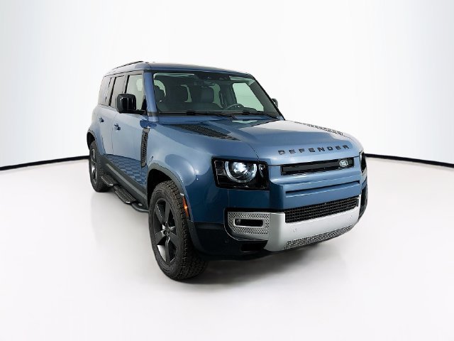 Used 2025 Blue Land Rover S image 3
