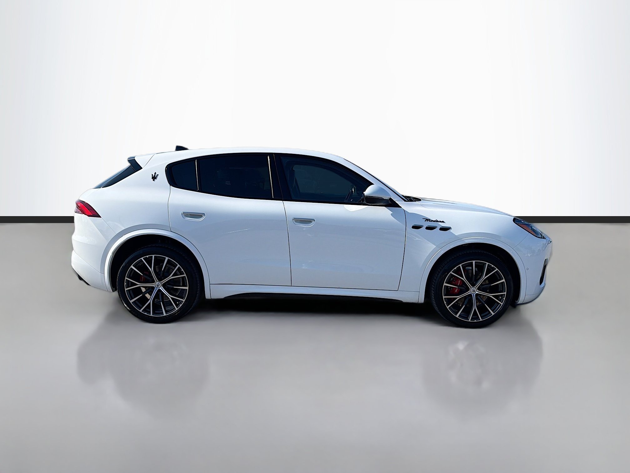 Used 2023 Bianco Maserati Modena image 6