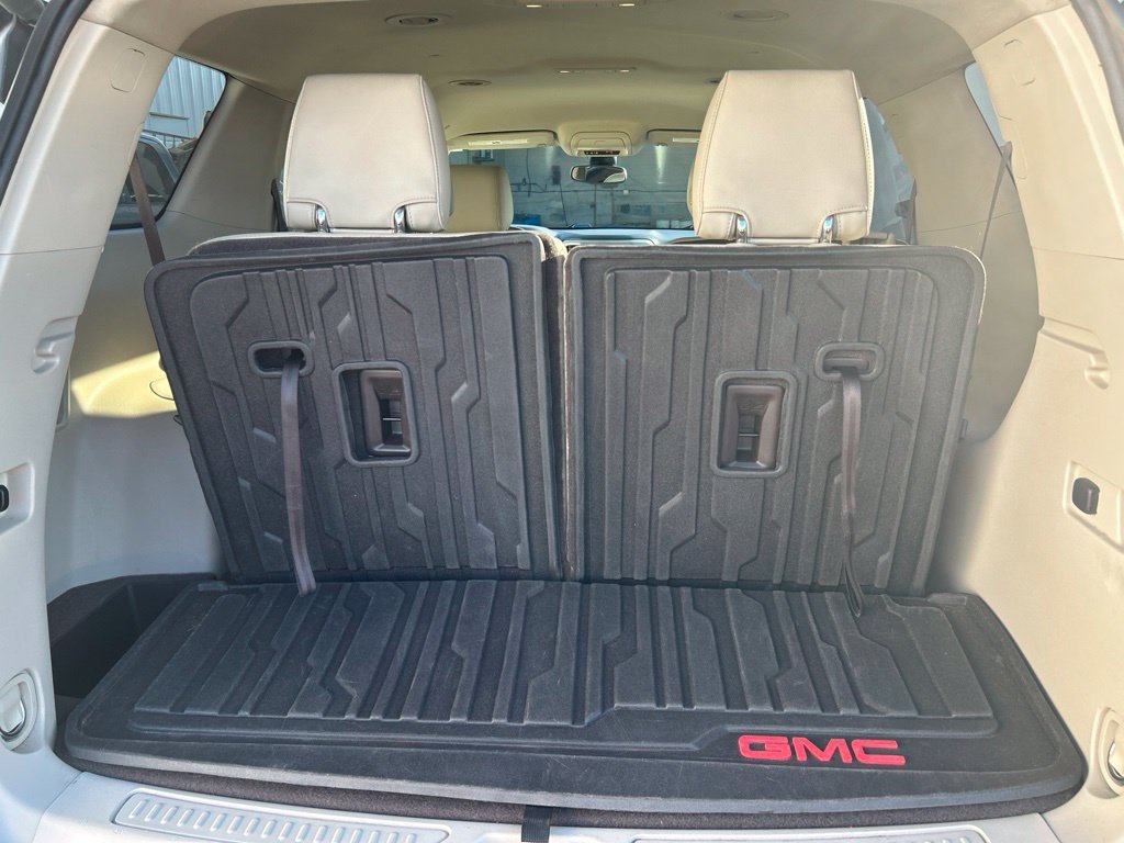 Used 2017 White GMC Denali image 19