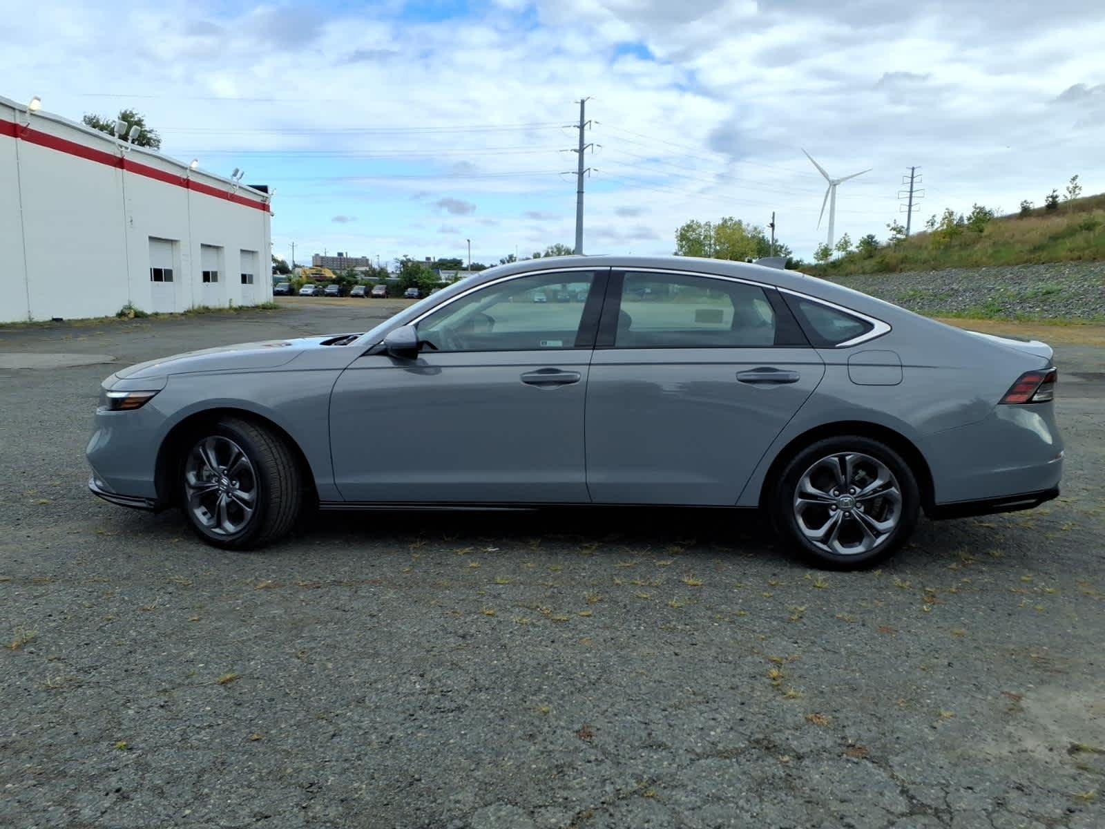 2024 Honda Accord Hybrid EX-L - Photo 8