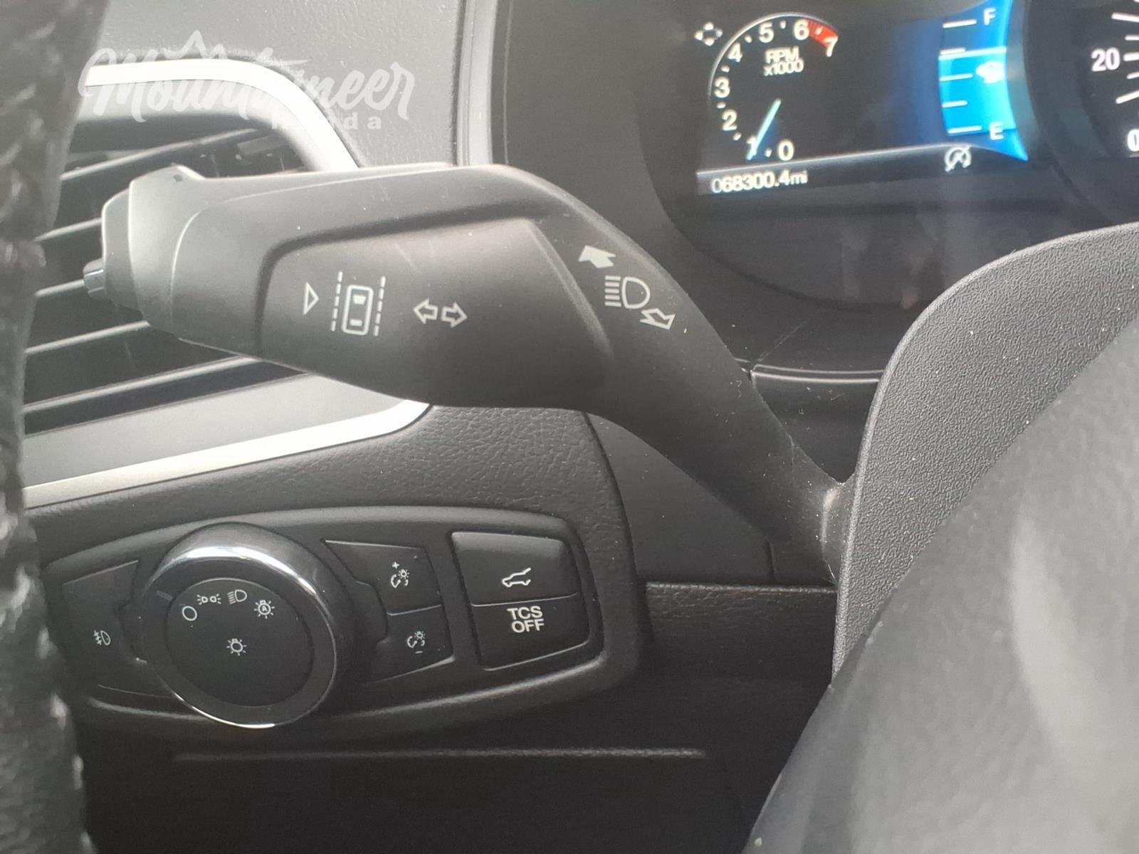 Used 2022 Agate Black Ford SEL image 27