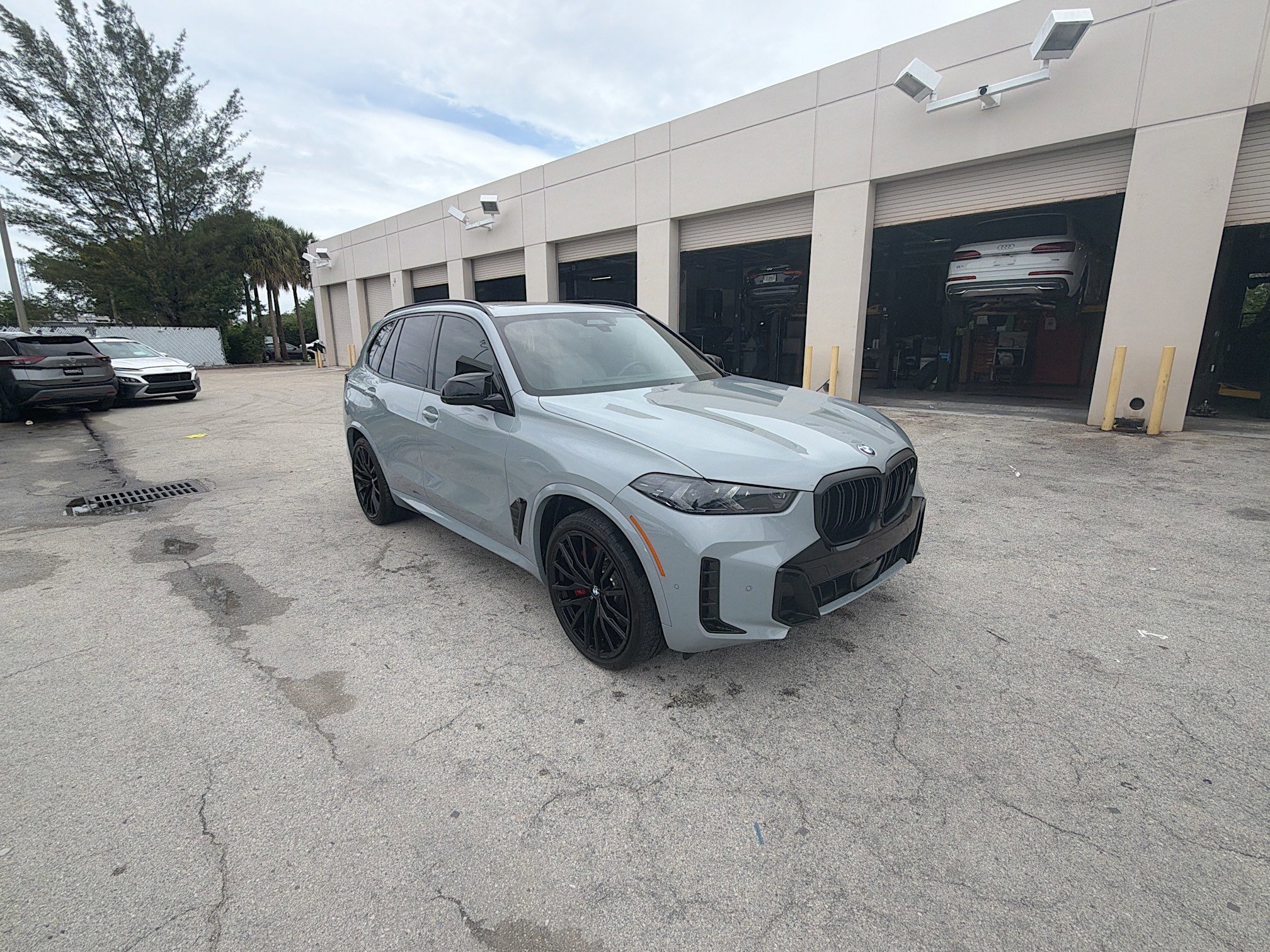 2025 BMW X5 M60i's photo