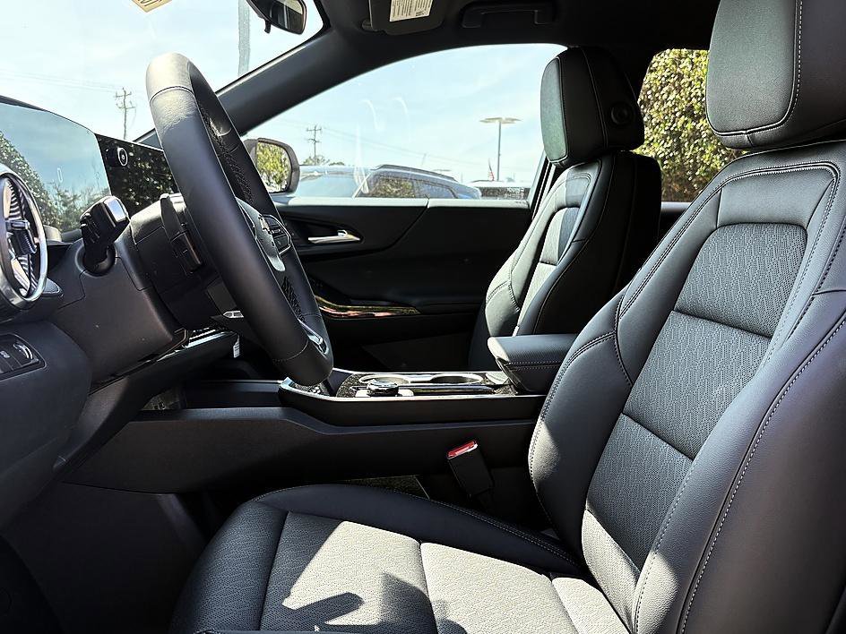 2026 Chevrolet Equinox LT - Photo 9