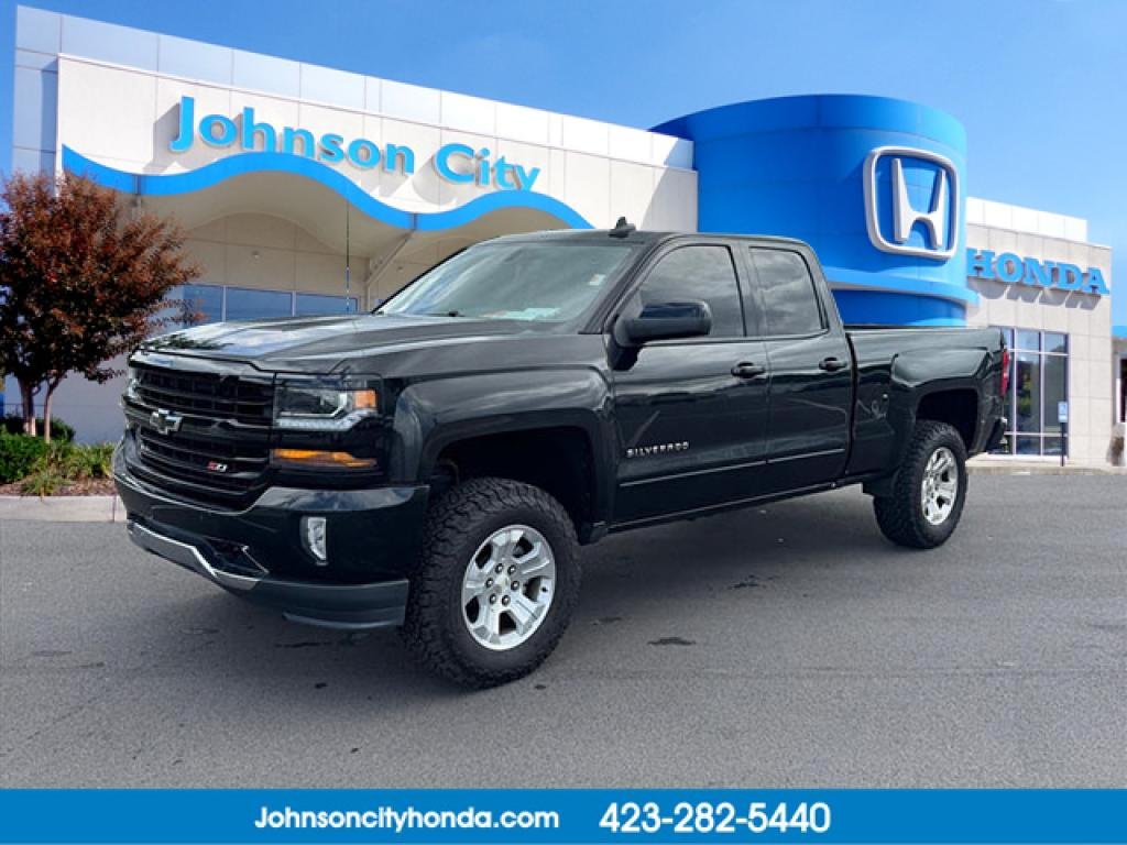 2017 Chevrolet Silverado 1500 LT Z71 4X4 Double Cab Std Box's photo