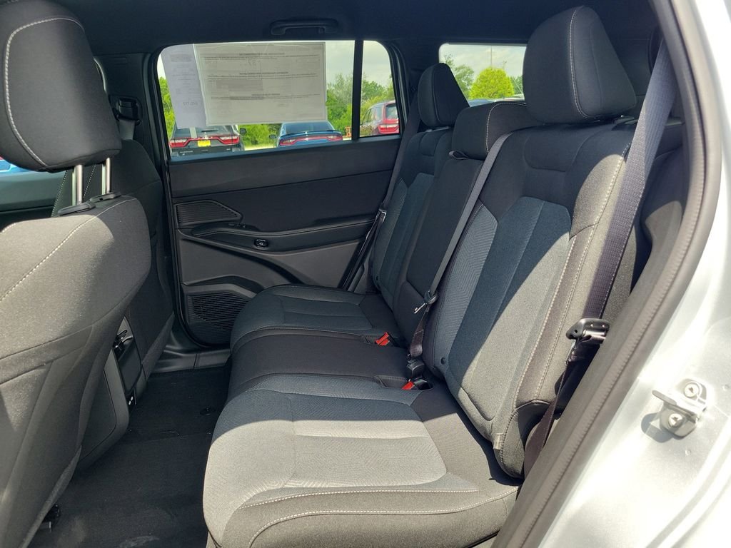 New 2026 Silver Zynith Clearcoat Jeep Laredo image 10